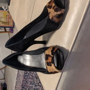 Stuart Weitzman black suede and leopard pony hair heels. Size 7-1/2